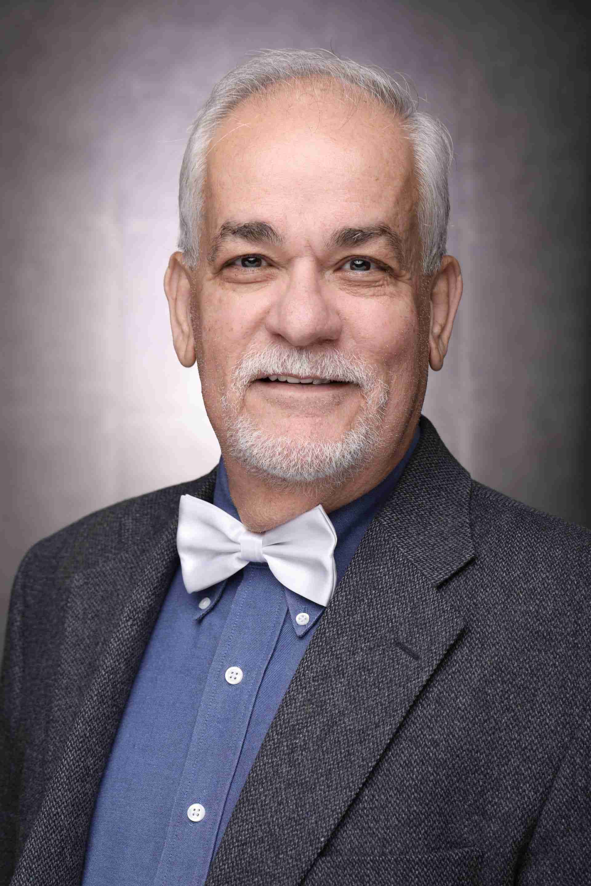 Claudio D. Divino